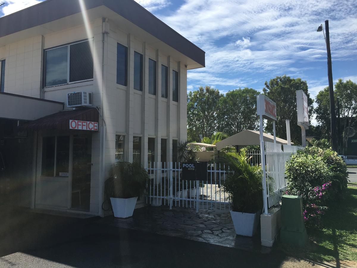 Cairns Motor Inn Exterior photo